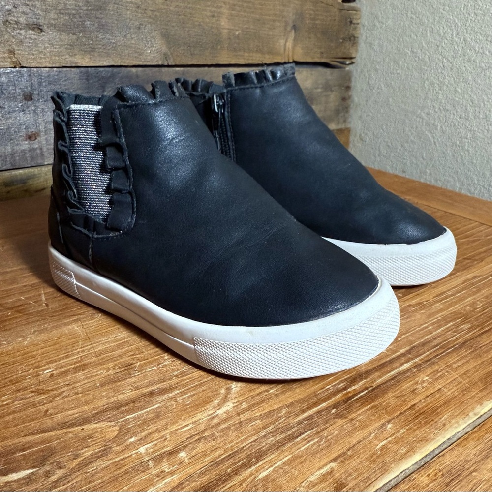 Wonder Nation Casual‎ Black Ruffle Sneaker Bootie Little Girls size 11